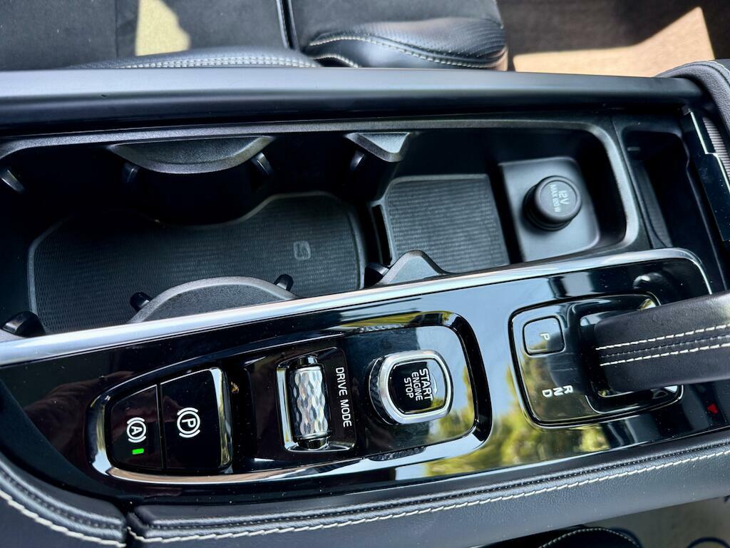 Volvo XC90 Volvo Estate 2.0 B5d 235 Inscription Pro Grey #39