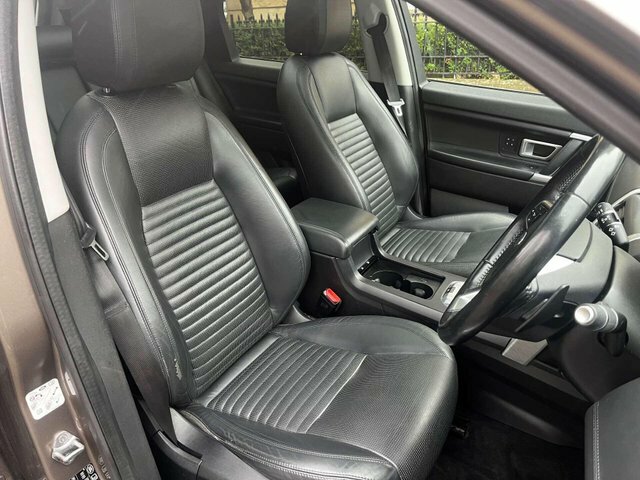 Land Rover Discovery Sport Discovery Sport Luxury Hse OE65PLF Brown #5