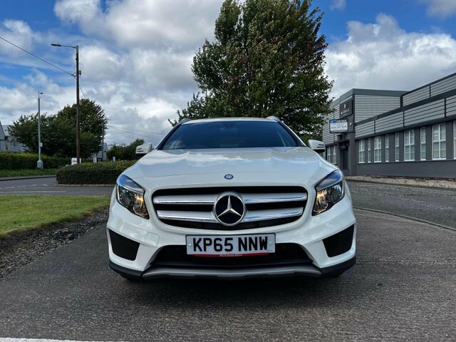 Mercedes-Benz GLA Class Gla 200 D Amg White #4