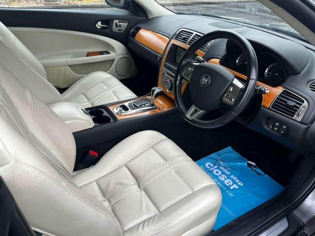 Jaguar XK 4.2 V8 60 Coupe Euro 4 300 Ps Green #16