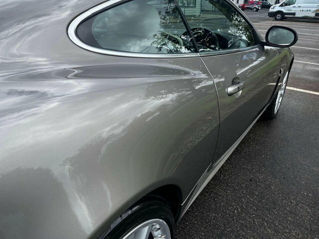 Jaguar XK 4.2 V8 60 Coupe Euro 4 300 Ps Green #55