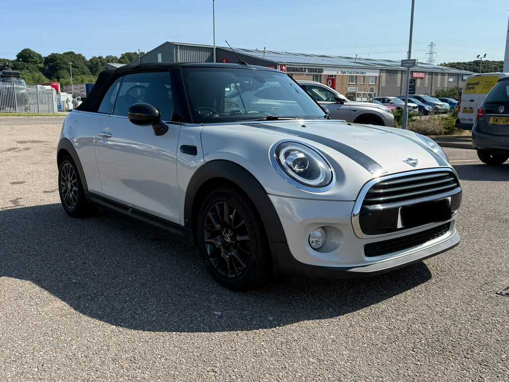 Mini Hatch Cooper Silver
