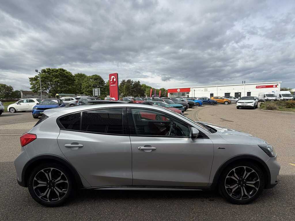 Ford Focus Active X  #2