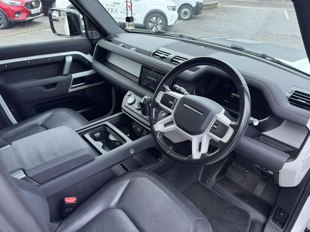 Land Rover Defender 3.0 P400 Xs Edition 110 7 Seat Black #8