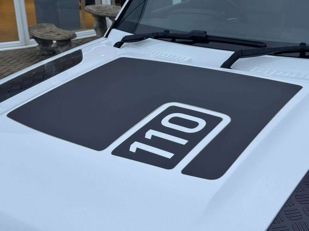 Land Rover Defender 3.0 P400 Xs Edition 110 7 Seat Black #19