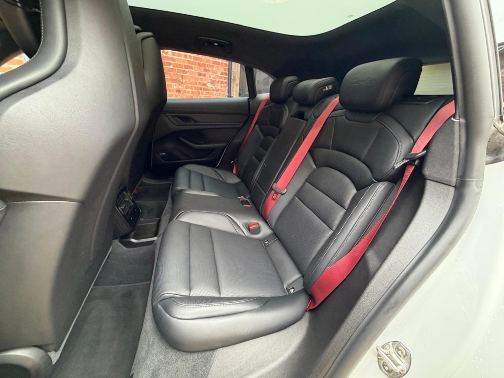 Porsche Taycan Taycan 4S 93Kwh Black #8