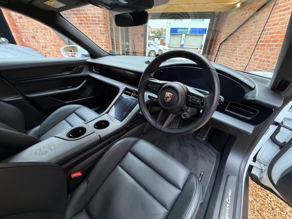 Porsche Taycan Taycan 4S 93Kwh Black #20