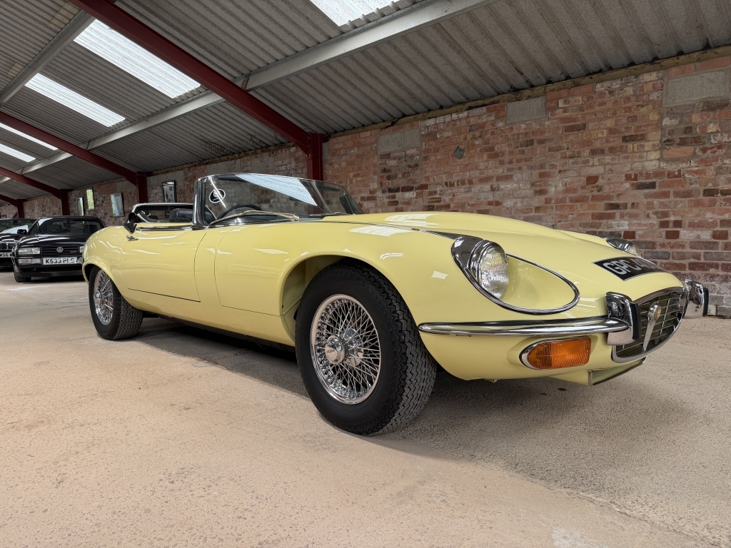 Jaguar E-Type Convertible 5.3 GPC400N Yellow #4