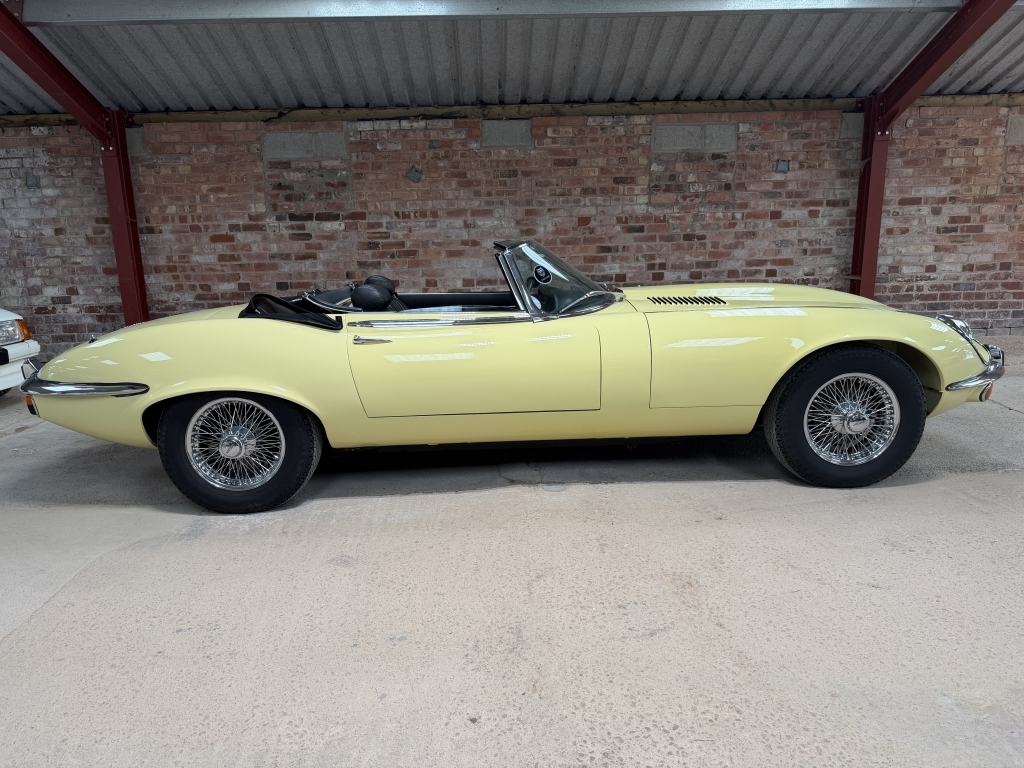 Jaguar E-Type Convertible 5.3 GPC400N Yellow #5