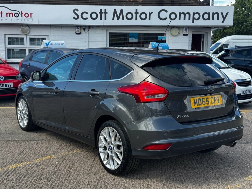 Ford Focus 2L Titanium X Grey #2