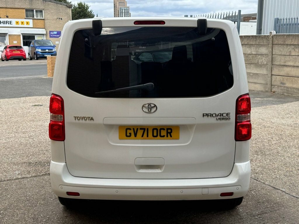 Toyota Proace Verso 2L Family White #4