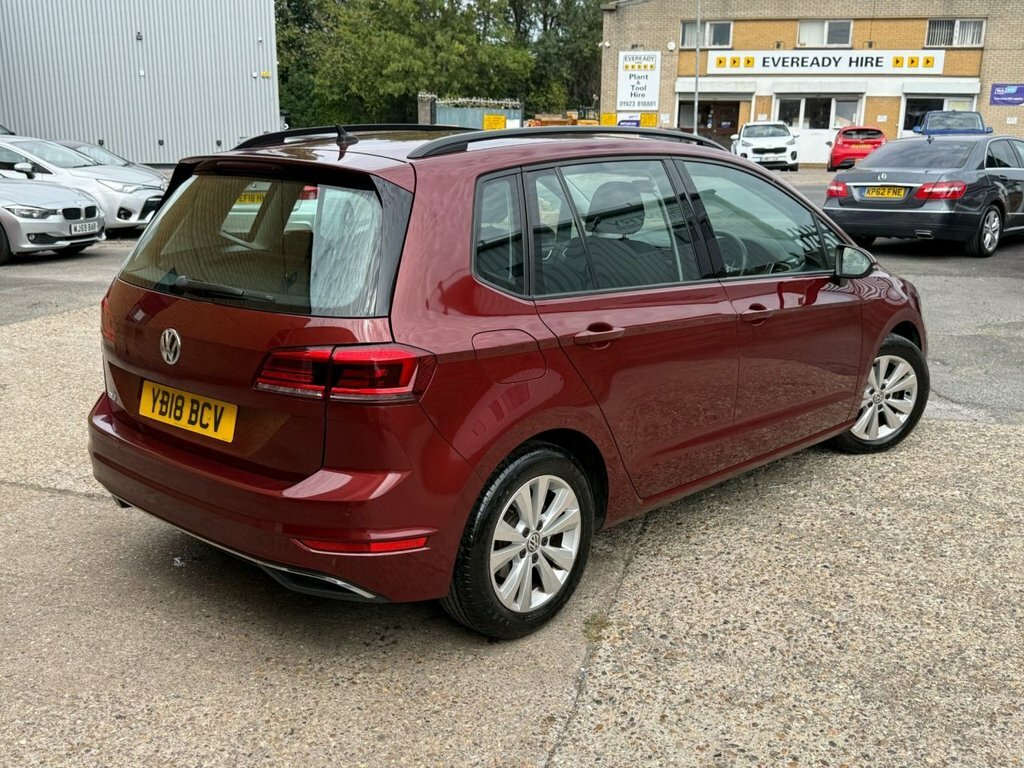 Volkswagen Golf SV 1.5L Se YB18BCV Red #3