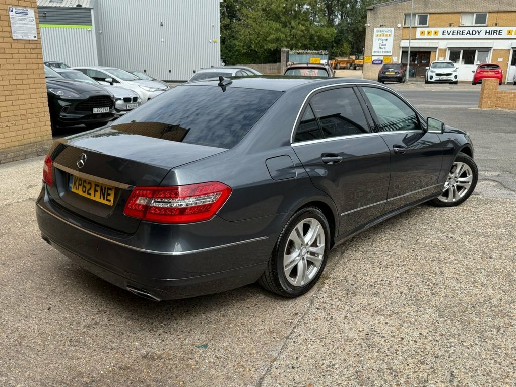 Mercedes-Benz E Class 2.1L Avantgarde Grey #4