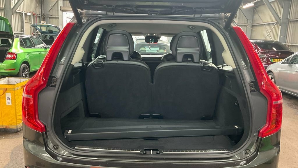 Volvo XC90 2L Momentum Pro Grey #2