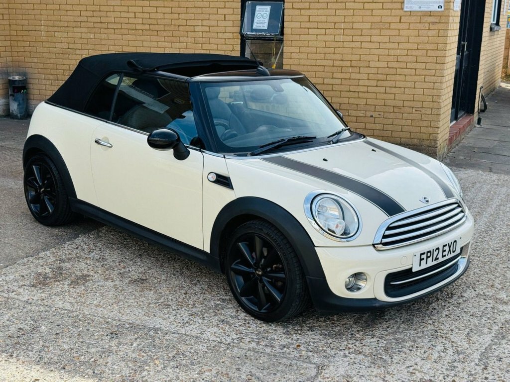 Mini Convertible 1.6L Cooper White #2