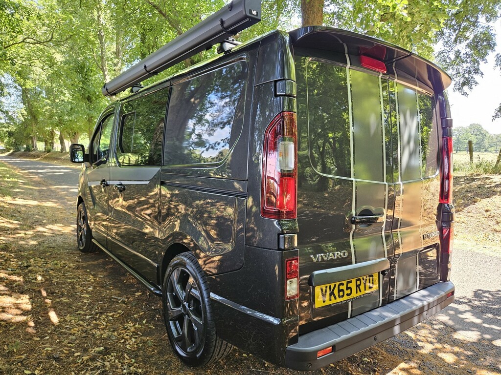 Vauxhall Vivaro Camper Van 1.6 Cdti 2700 Biturbo Ecoflex Sportive Black #4