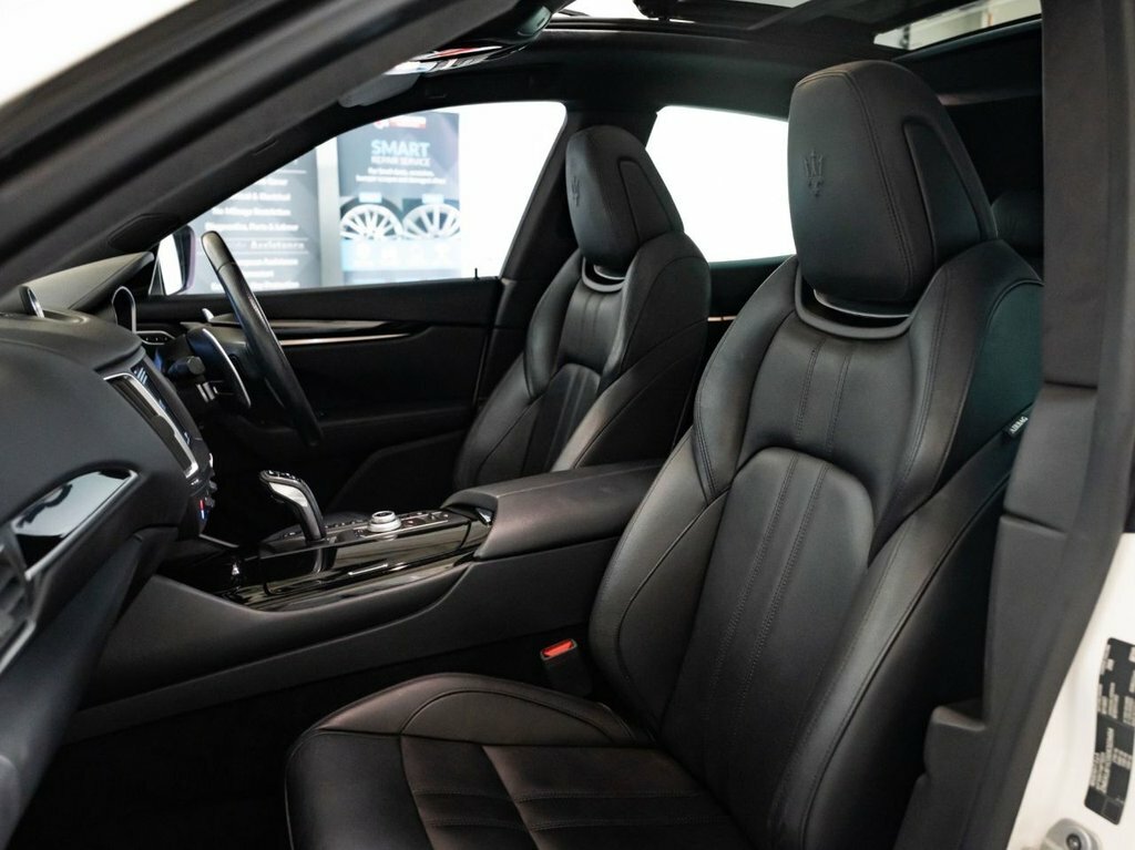 Maserati Levante Levante Gransport V6 Grey #29