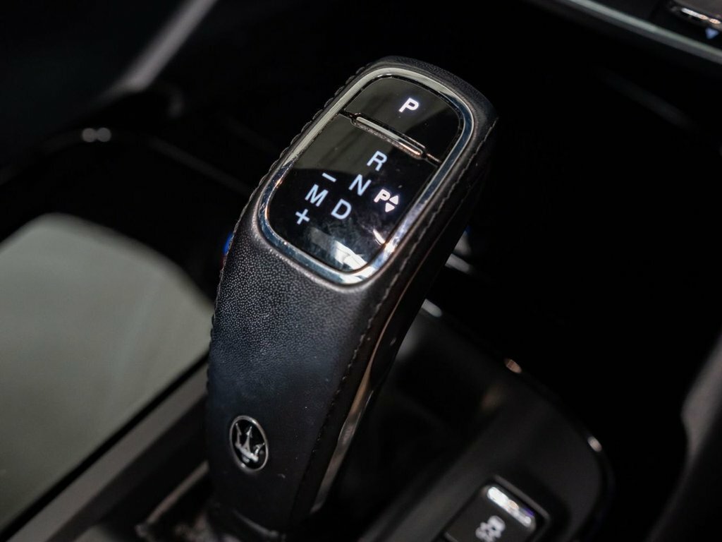 Maserati Levante Levante Gransport V6 Grey #22