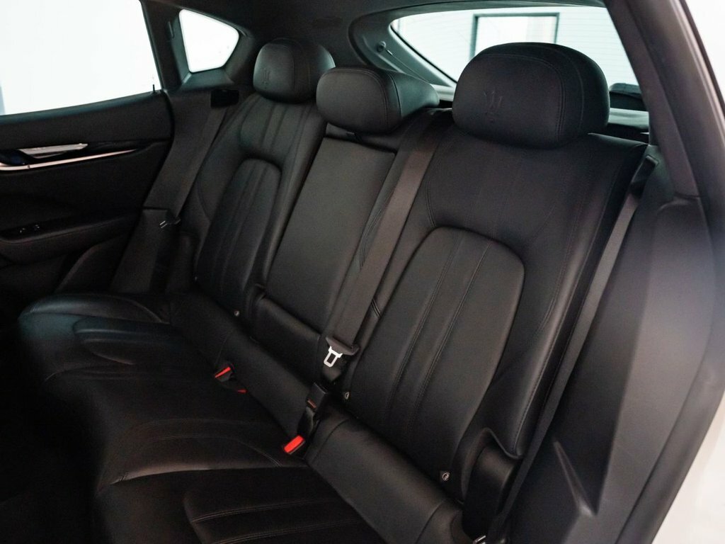 Maserati Levante Levante Gransport V6 Grey #27