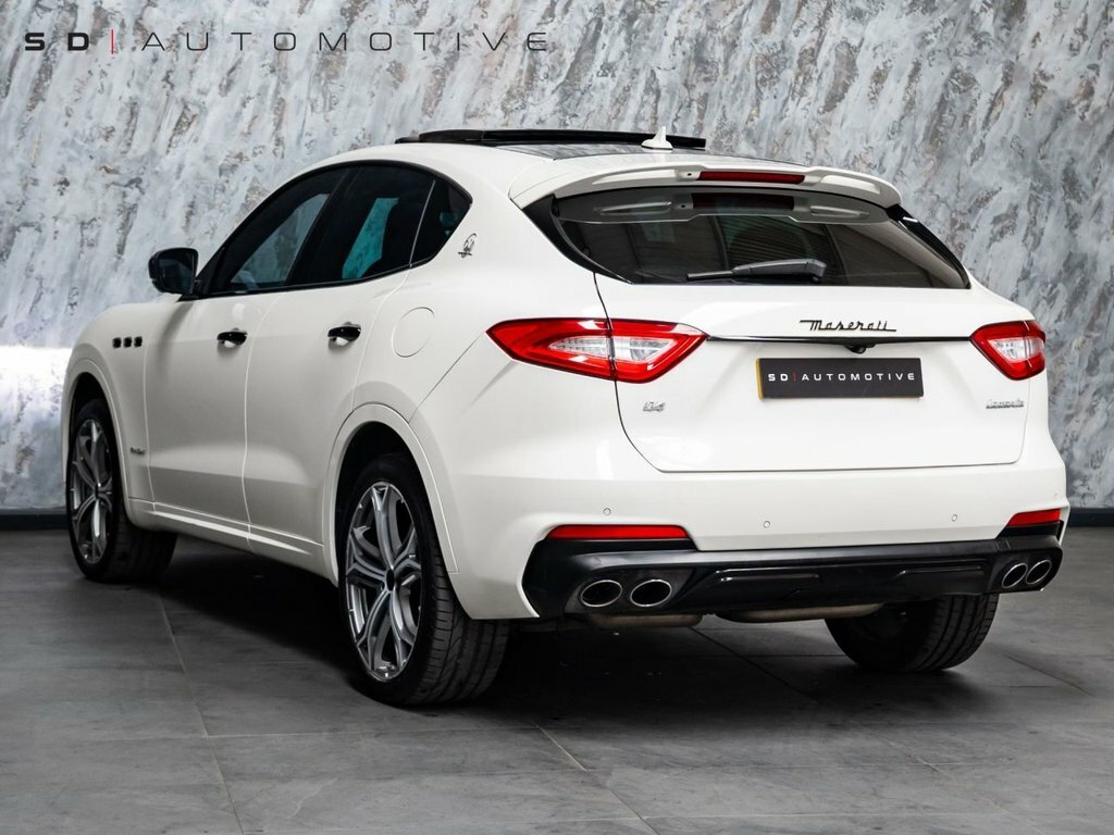 Maserati Levante Levante Gransport V6 Grey #13