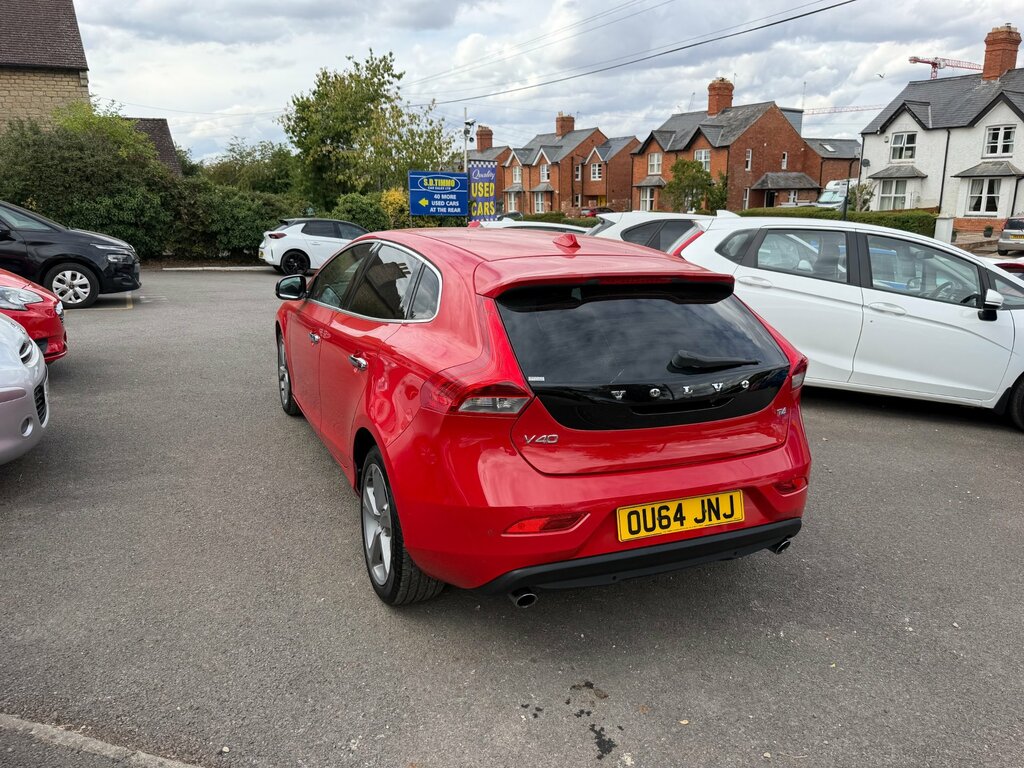 Volvo V40 Hatchback OU64JNJ Red #4
