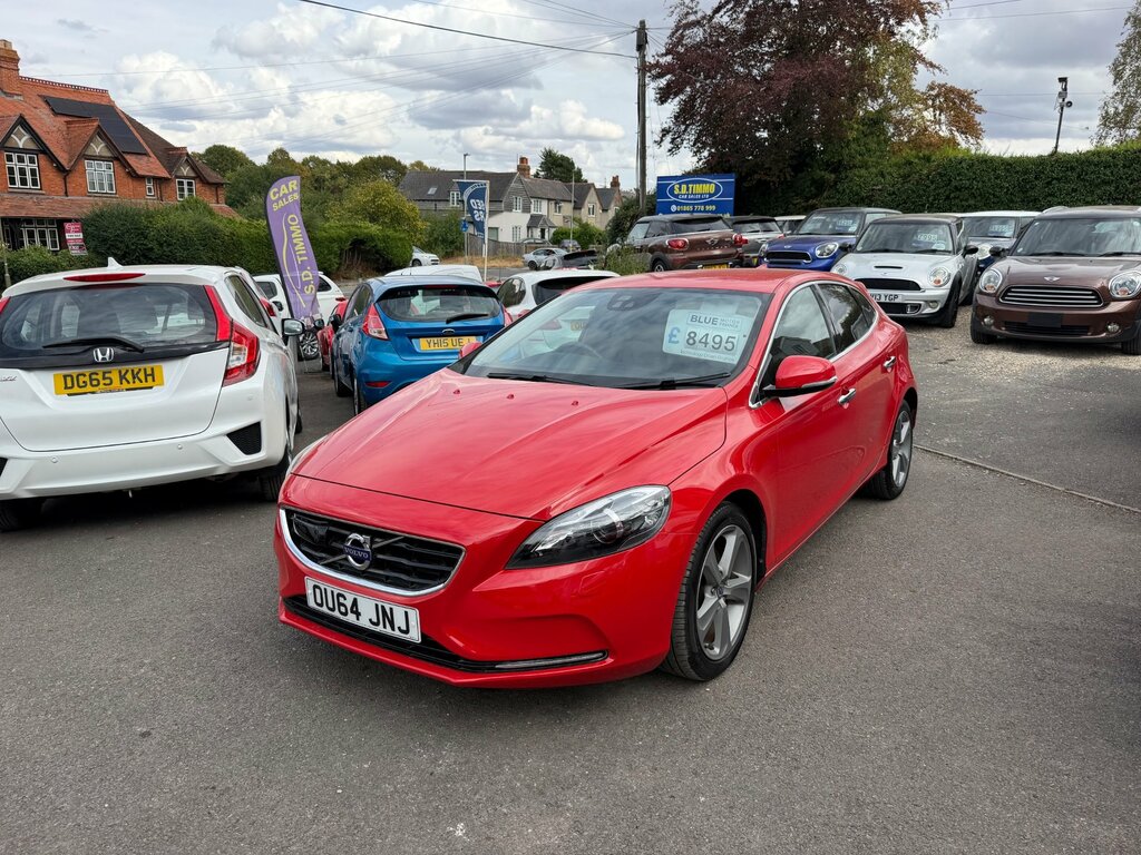 Volvo V40 Hatchback OU64JNJ Red #3