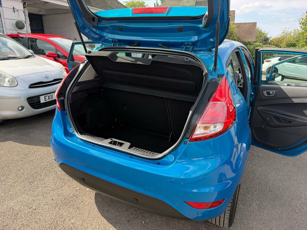 Ford Fiesta 1.6 Zetec Hatchback Powershift Euro 6 Blue #2