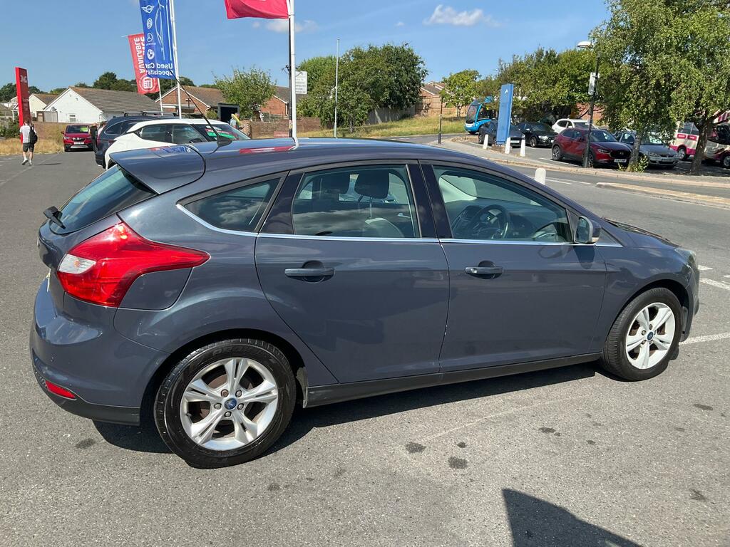 Ford Focus 1.6 Zetec Hatchback Euro 5 105 Grey #5