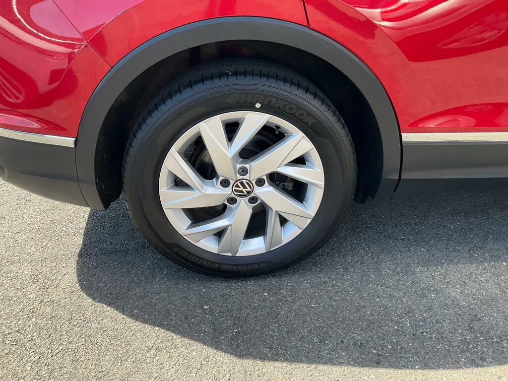 Volkswagen Tiguan 1.5 Tsi Life Suv Euro 6 Ss 1 Red #6