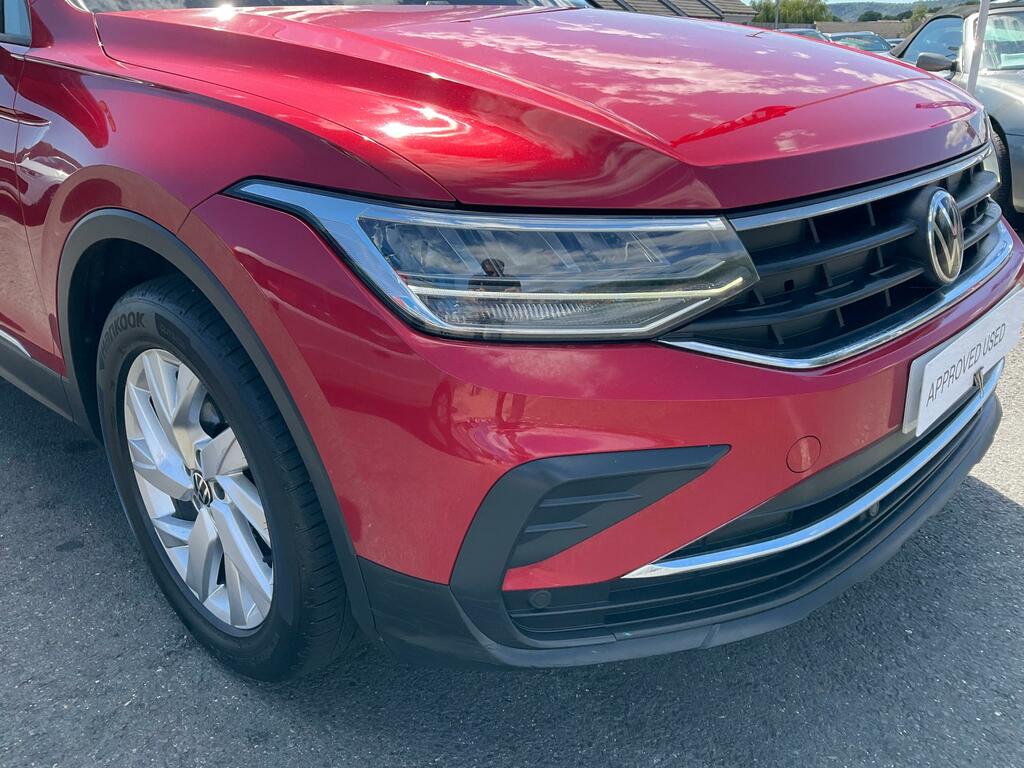 Volkswagen Tiguan 1.5 Tsi Life Suv Euro 6 Ss 1 Red #2
