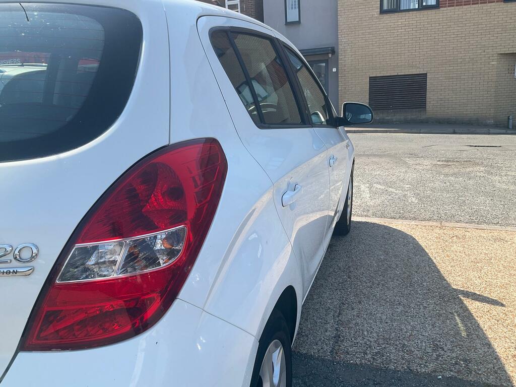 Hyundai I20 1.2 Edition Hatchback Euro 4 77 White #6