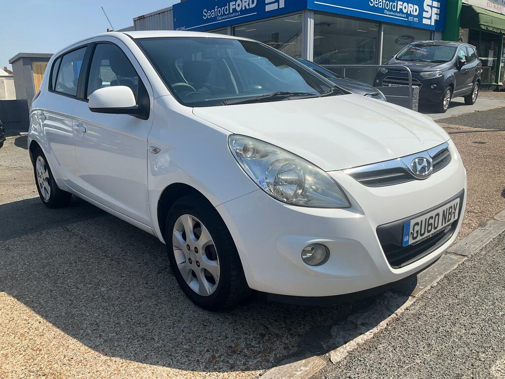 Hyundai I20 1.2 Edition Hatchback Euro 4 77 White