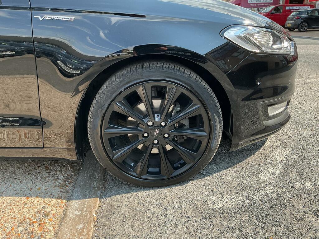 Ford Mondeo 2.0 Tdci Vignale Hatchback Powershift E Black #4