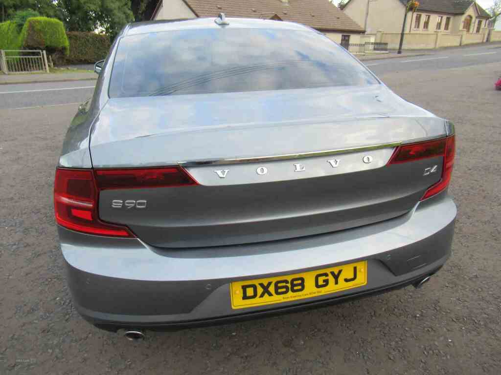 Volvo S90 2.0 D4 Momentum Geartronic DX68GYJ Grey #2