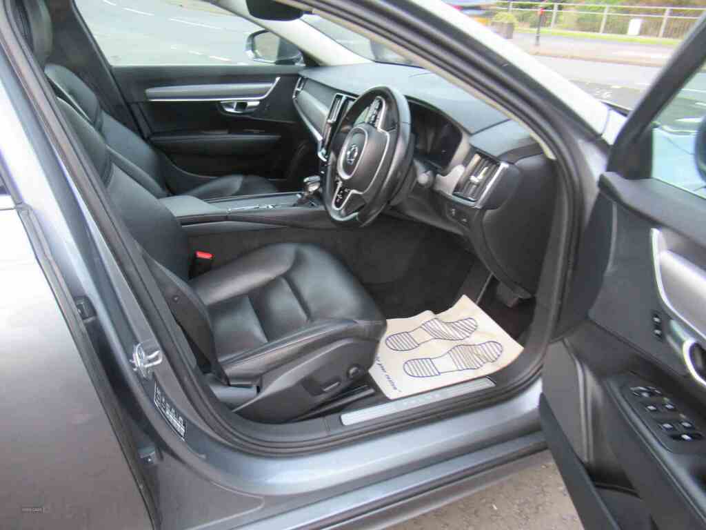 Volvo S90 2.0 D4 Momentum Geartronic DX68GYJ Grey #3