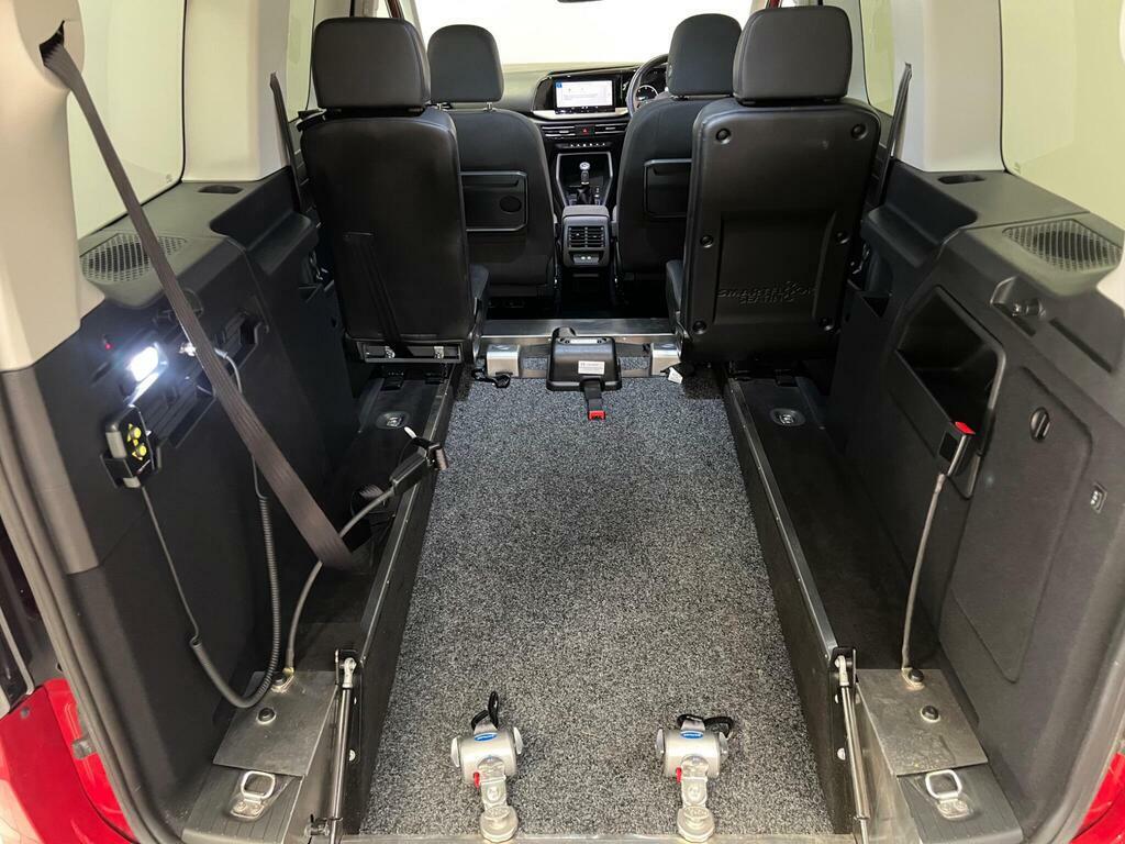 Ford Grand Tourneo Connect Titanium Grey #33