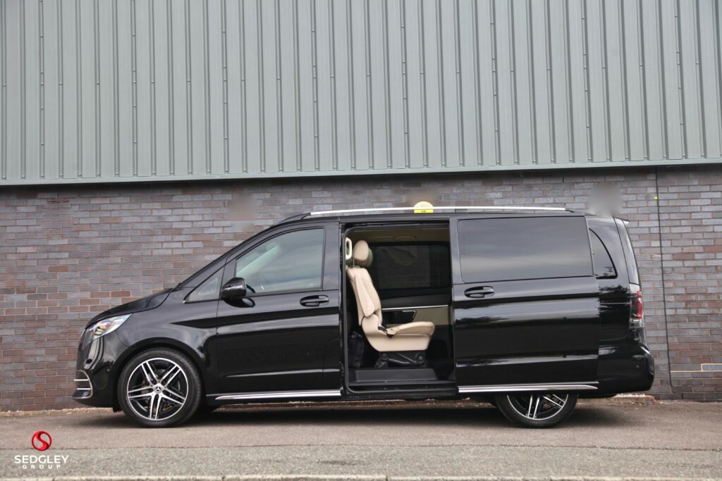 Mercedes-Benz V Class V220 D Amg Line 9G-tronic Extra Long Black #8
