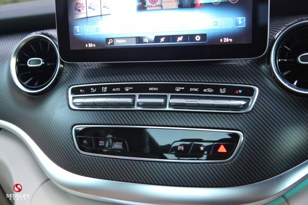 Mercedes-Benz V Class V220 D Amg Line 9G-tronic Extra Long Black #35