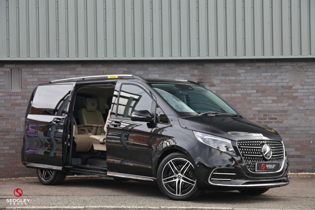 Mercedes-Benz V Class 2.0 V300d Amg Line G-tronic Euro 6 S S Lwb Black #2
