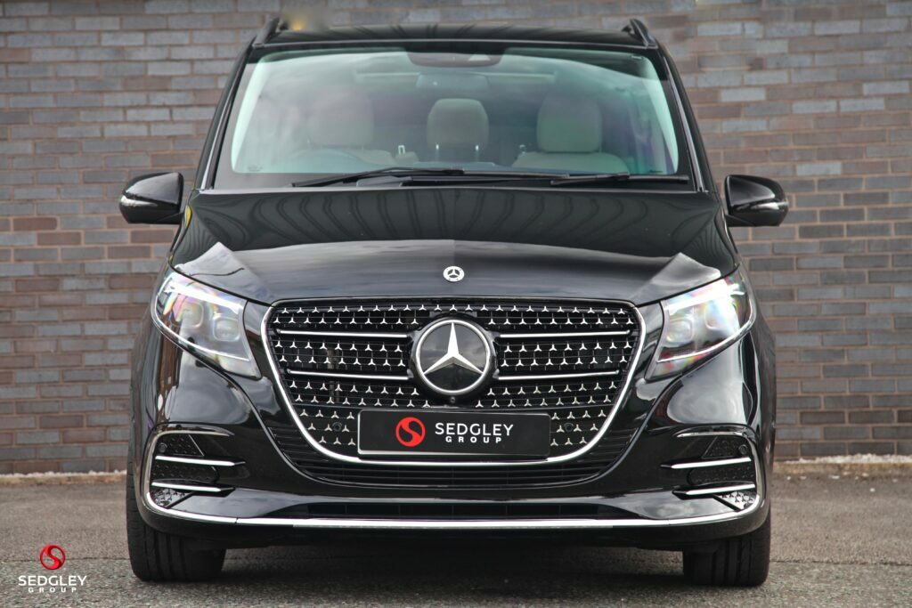 Mercedes-Benz V Class 2.0 V300d Amg Line G-tronic Euro 6 S S Lwb Black #4