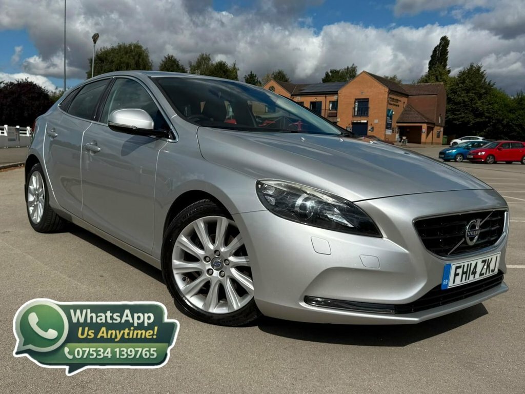 Volvo V40 1.6L Se Lux Silver