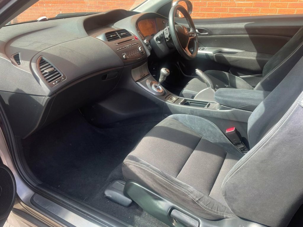 Honda Civic 1.4L Type S Brown #3