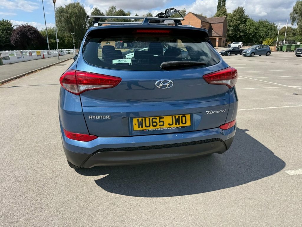 Hyundai Tucson Crdi Premium 5-Door Beige #48