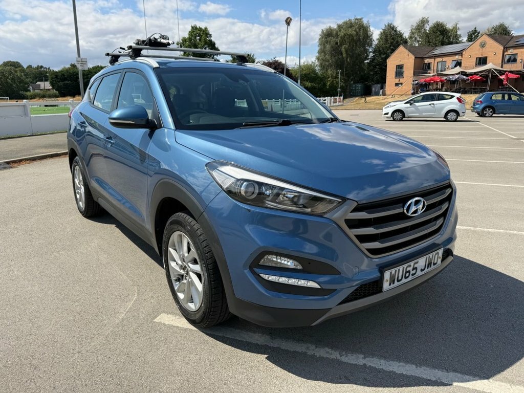 Hyundai Tucson Crdi Premium 5-Door Beige #23