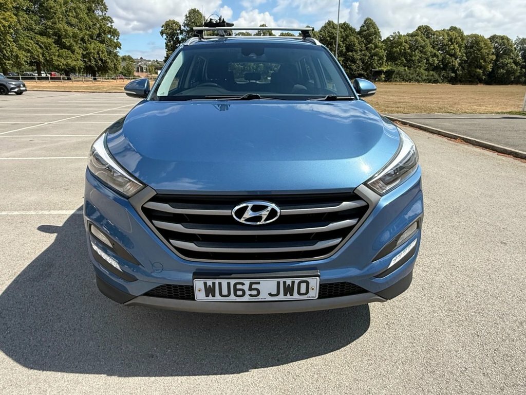 Hyundai Tucson Crdi Premium 5-Door Beige #64