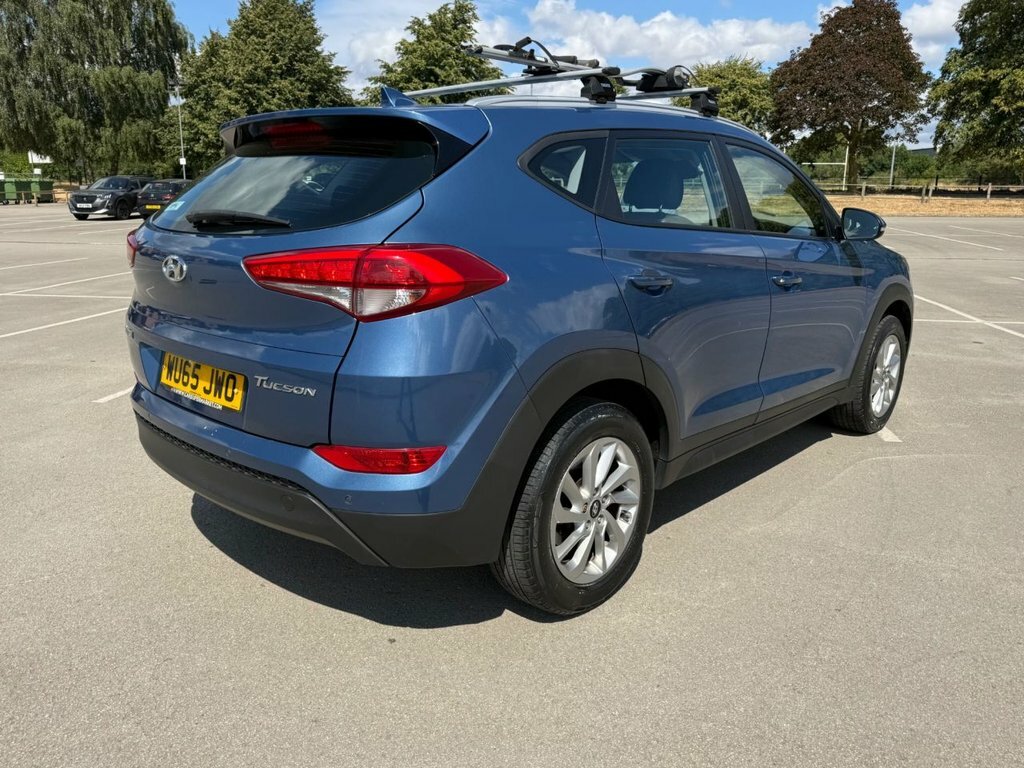 Hyundai Tucson Crdi Premium 5-Door Beige #34