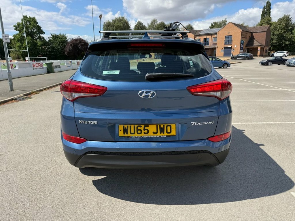 Hyundai Tucson Crdi Premium 5-Door Beige #49
