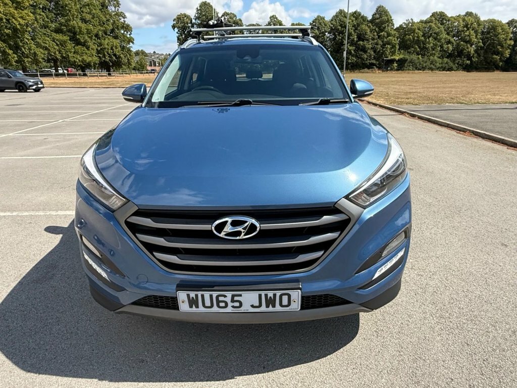 Hyundai Tucson Crdi Premium 5-Door Beige #65