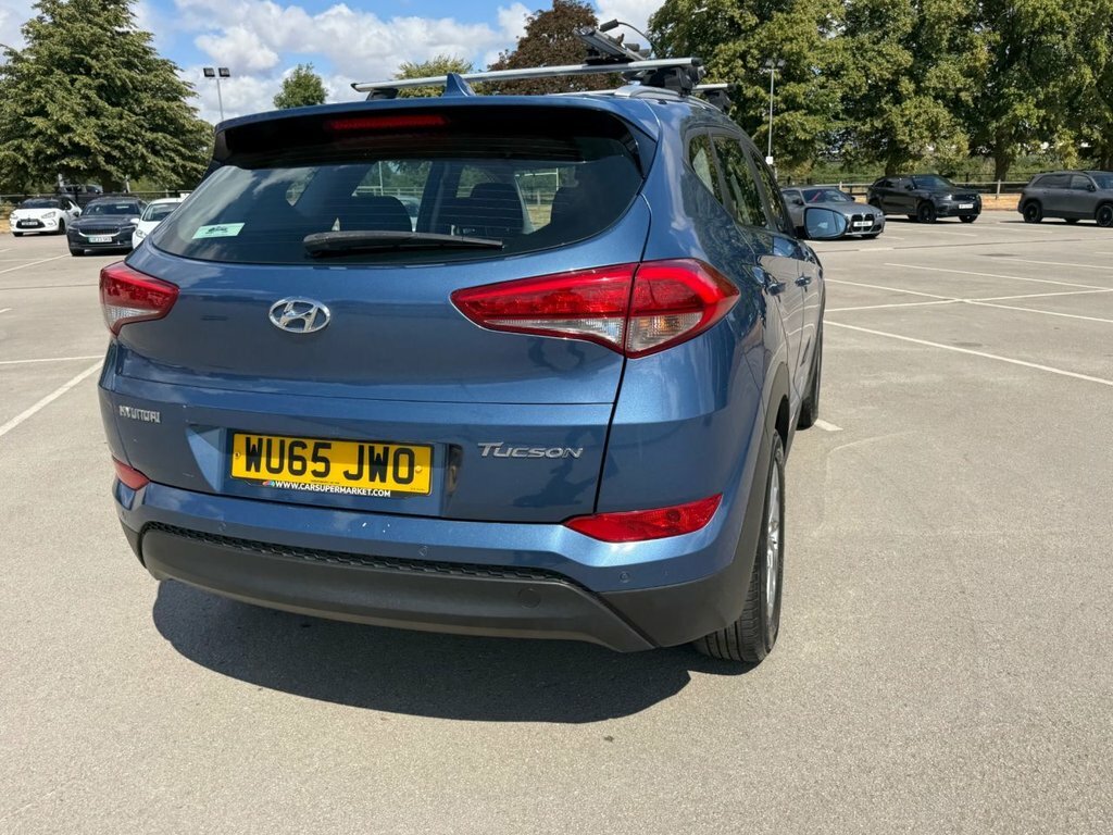 Hyundai Tucson Crdi Premium 5-Door Beige #39