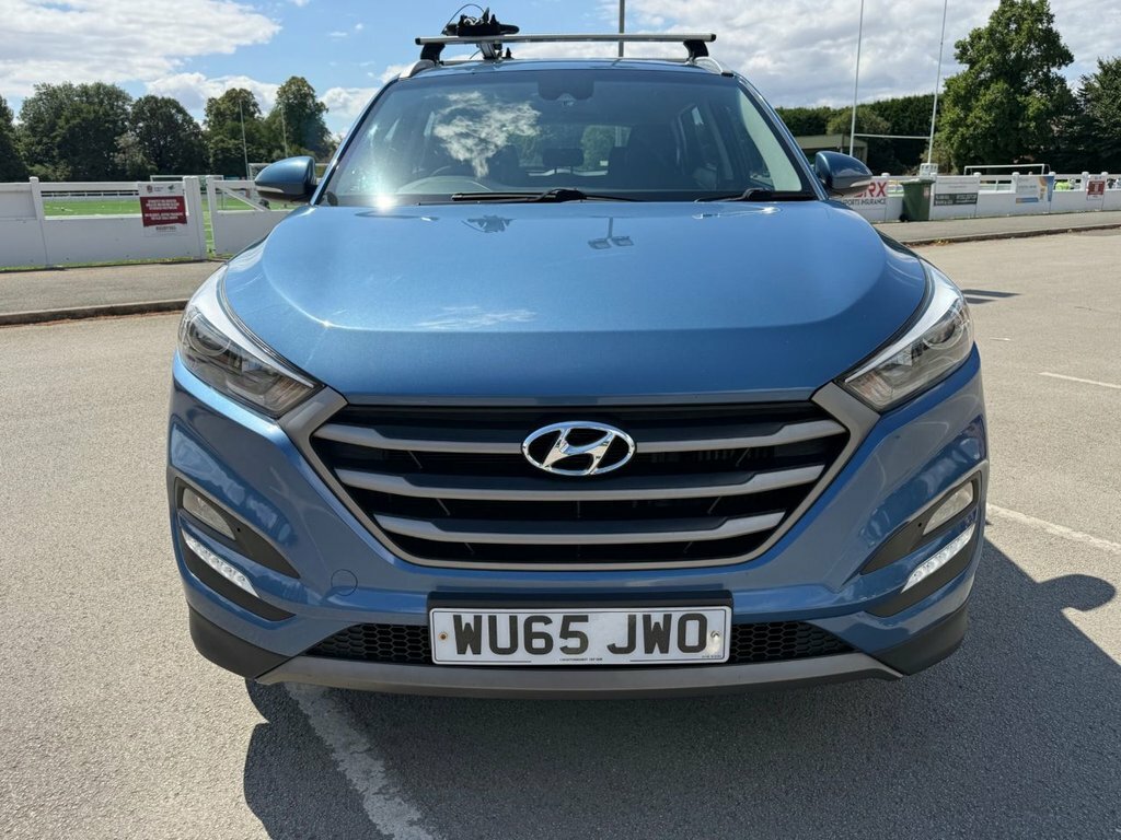 Hyundai Tucson Crdi Premium 5-Door Beige #6